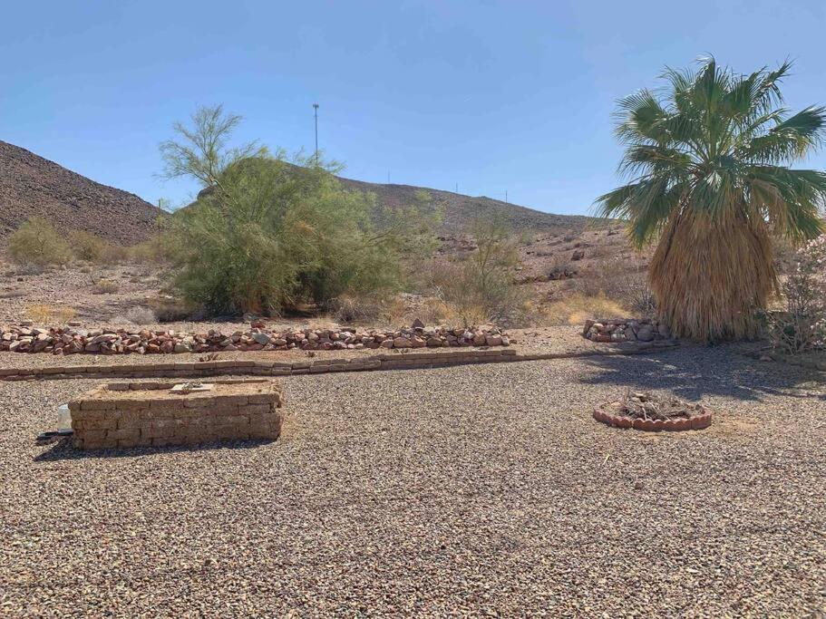 Desert Getaway - Centrally Located, Trail Access Steps Away! Lake Havasu City Eksteriør billede