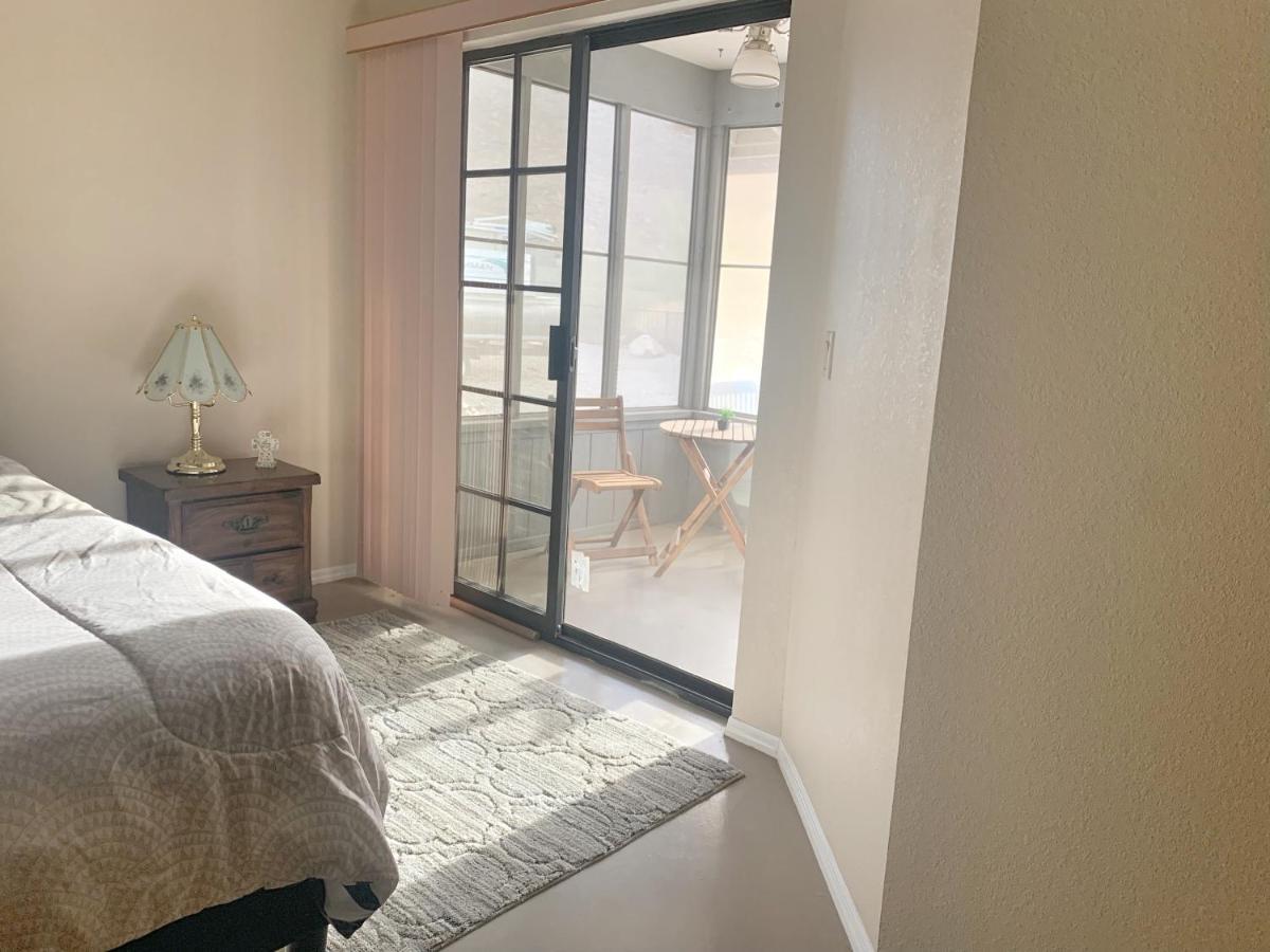 Desert Getaway - Centrally Located, Trail Access Steps Away! Lake Havasu City Eksteriør billede