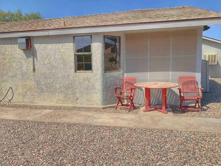 Desert Getaway - Centrally Located, Trail Access Steps Away! Lake Havasu City Eksteriør billede